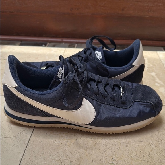 Nike Other - Vintage Nike Cortez ‘72 Navy/White